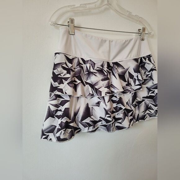 FILA Skort Mini Skirt Tennis Golf With Shorts White Black Sporty Preppy Medium - Picture 3 of 9